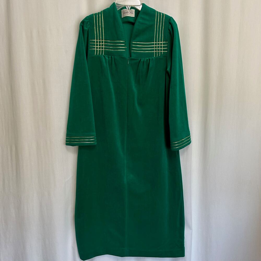 Vanity‎ Fair Vintage Robe Green With Gold Trim Accents Size 14
